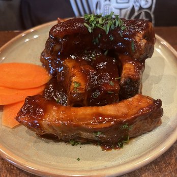 Burgoo Bistro - BBQ ribs - Comfort Food Near Me - North Vancouver, British Columbia Burgoo Bistro - BBQ ribs - Comfort Food Near Me - North Vancouver, British Columbia