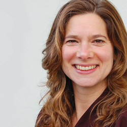 Augusta is the only mindfulness meditation teacher in the Bay who is ordained by Thich Nhat Hanh and authorized to teach by Spirit Rock.