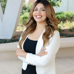 Eli Murray Photography - Business Headshots