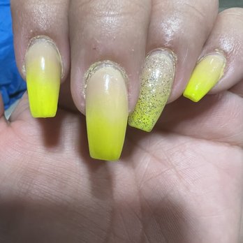 Abilene Nail Bar - Bad nails, flooded cuticles - Nail Salons Near Me - Abilene, Texas