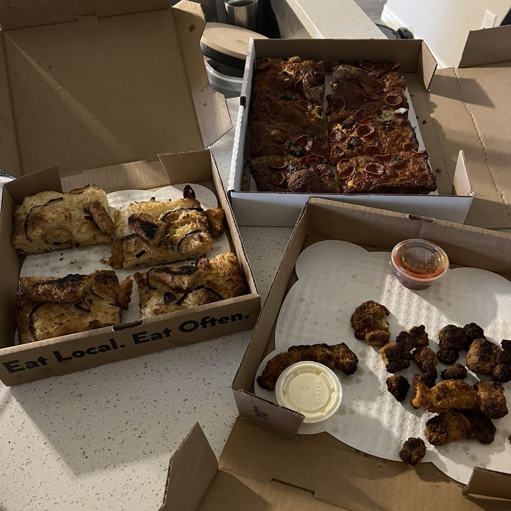 Woodward Pizza - Burnt dinner. Why even box it?? Should've been remade before boxing. :( - Pizza Near Me - Edmond, Oklahoma Woodward Pizza - Burnt dinner. Why even box it?? Should've been remade before boxing. :( - Pizza Near Me - Edmond, Oklahoma