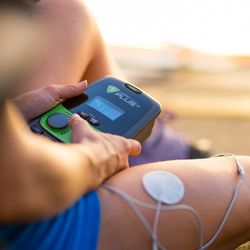 Club Recharge - Electronic Muscle Recovery  Marc Pro is a cutting-edge electronic muscle stimulation device that helps muscles recover faster,