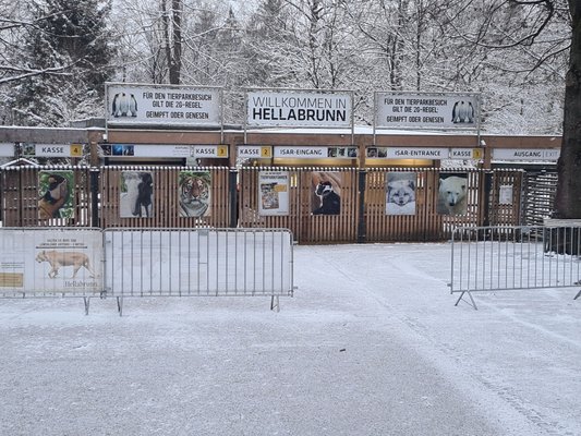 Hellabrunn Zoo by null