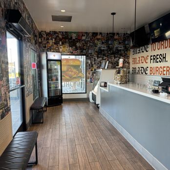 Made Burgers Take Out - American Near Me - Gardena, California Made Burgers Take Out - American Near Me - Gardena, California