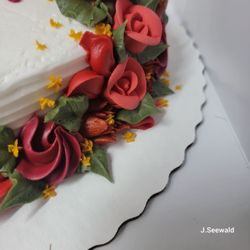 Sugar Me Sweet - Look at how beautiful the flowers are on this walmart cake in comparison to those pink flowers Lori did