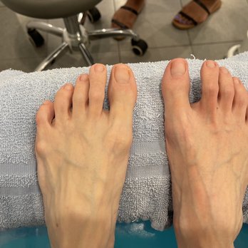 Polish’d Blowdry Studio - The before - Hair Salons Near Me - Elkridge, Maryland