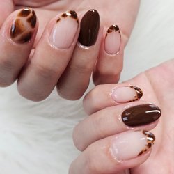 YY Nail Salon
