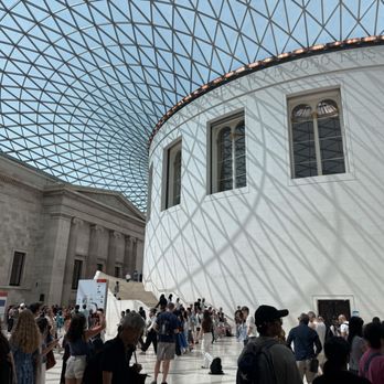 The British Museum - Grand Courtyard - Museums Near Me - London, XGL