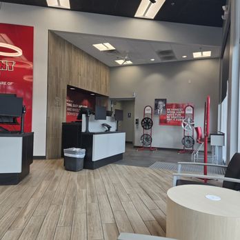 Discount Tire - Lobby area - Tires Near Me - Kernersville, North Carolina Discount Tire - Lobby area - Tires Near Me - Kernersville, North Carolina