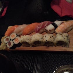 Sakura - Mix di sushi medio (14 pezzi)