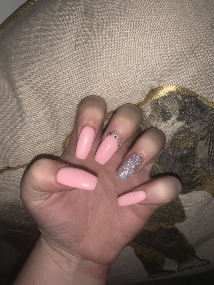 BELLA NAILS 10 Photos & 39 Reviews 3100 Naamans Rd, Wilmington