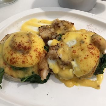 Omelet Bar - Lobster Benedict - Breakfast & Brunch Near Me - Orlando, Florida Omelet Bar - Lobster Benedict - Breakfast & Brunch Near Me - Orlando, Florida