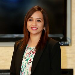 Renton Smile Dentistry - Profile photo of Renton dentist Dr. Pawandeep Kaur of Renton Smile Dentistry