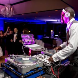 Sean Garrity Event & Production - Specializing in an open format that works great for weddings, kids parties, cooperate events and so much more.