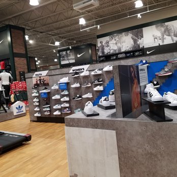 DICK'S Sporting Goods - Outdoor Gear Near Me - Reno, Nevada