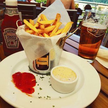 Full Sail Brew Pub - Pubs Near Me - Hood River, Oregon