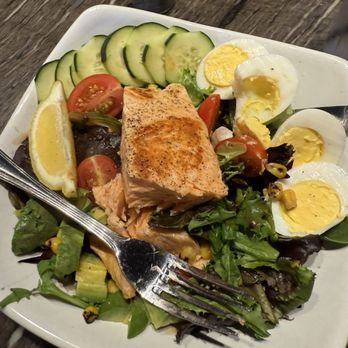 The Hub Eats & Drinks - Cobb salad add salmon (no blue cheese on mine) - American Near Me - Sacramento, California The Hub Eats & Drinks - Cobb salad add salmon (no blue cheese on mine) - American Near Me - Sacramento, California