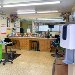 The Barber Shoppe - Inside the shop