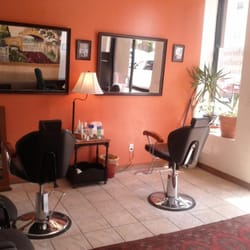 Nadia's Eyebrow Threading - New Location - Interior/Chair View