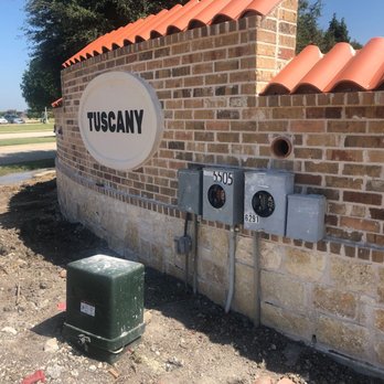 Classic Construction & Restoration - Brick wall/sign maintenance - Masonry/Concrete Near Me Classic Construction & Restoration - Brick wall/sign maintenance - Masonry/Concrete Near Me