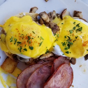 Toast on First - Eggs benedict - Coffee & Tea Near Me - Whittier, California Toast on First - Eggs benedict - Coffee & Tea Near Me - Whittier, California