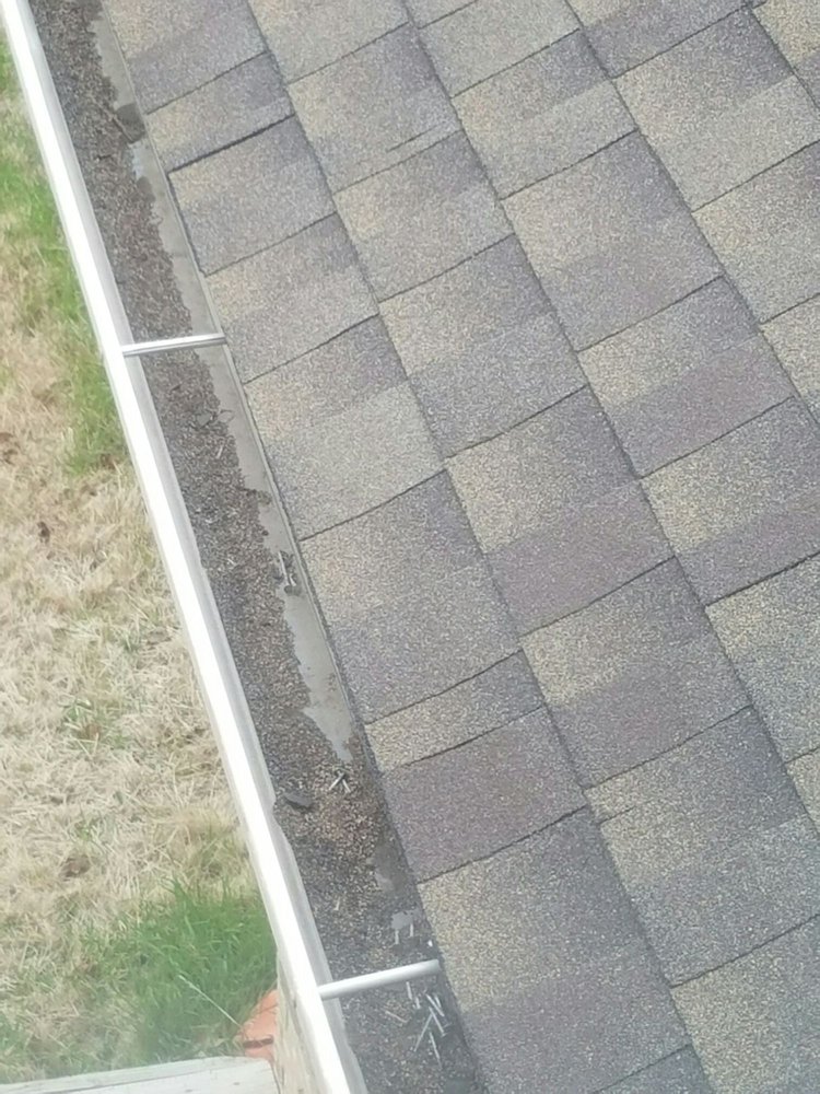 Slide of Tradecraft Roofing