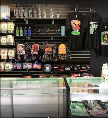 M & M Tobacco & Vape, 2578 Ashley River Rd, Charleston, SC 29414, US