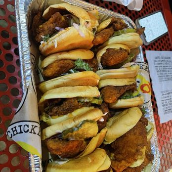 Dave's Hot Chicken - Hot Box - Sliders - Halal Near Me - Dearborn, Michigan