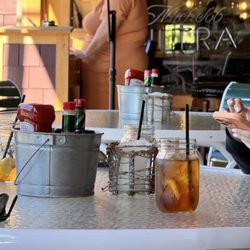 Frederick's Restaurant and Lounge - Mason jars for the drinks?!? Heck yeah! So retro!