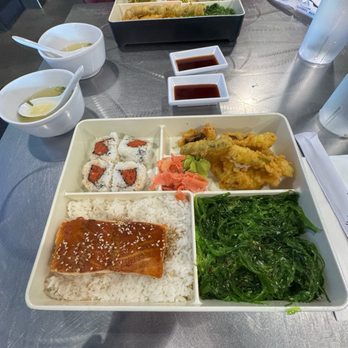 Trapper's Sushi - Silverdale - Salmon Bento - Sushi Bars Near Me - Silverdale, Washington Trapper's Sushi - Silverdale - Salmon Bento - Sushi Bars Near Me - Silverdale, Washington