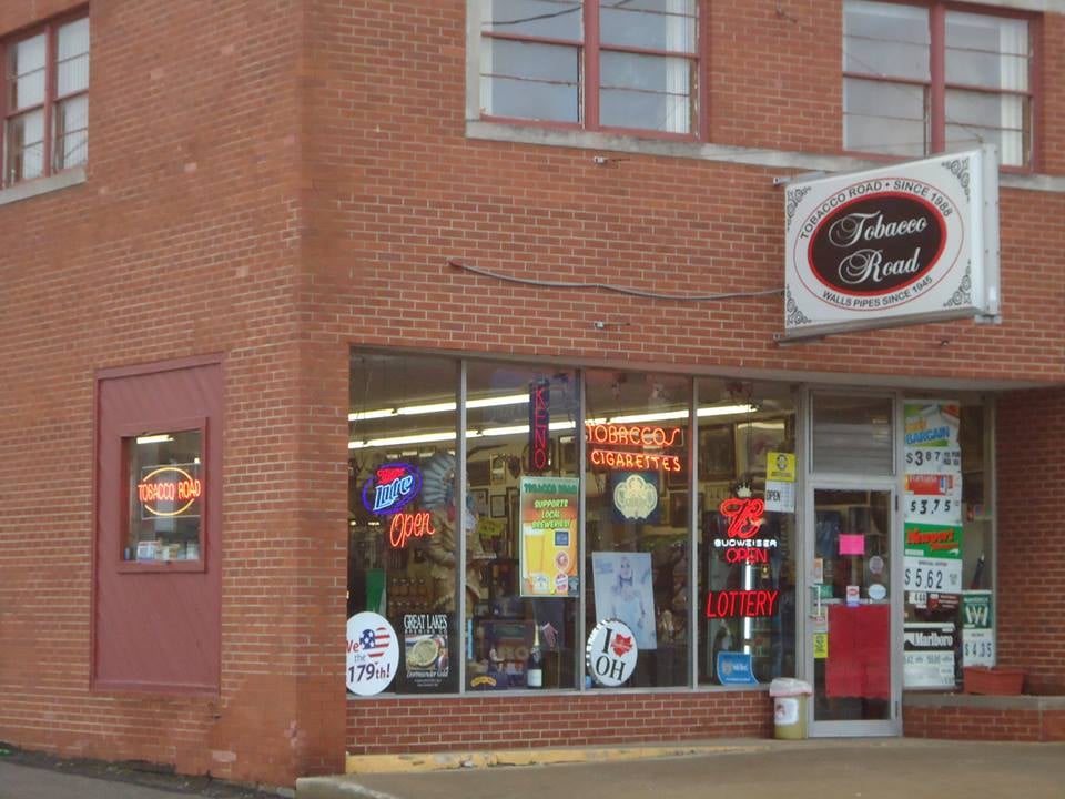 TOBACCO ROAD Updated September 2024 17 Photos 87 Park Ave W