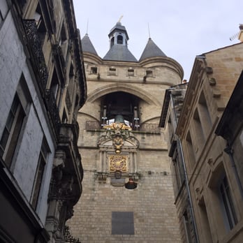 La Grosse Cloche - Landmarks & Historical Buildings Near Me - Bordeaux, 33 La Grosse Cloche - Landmarks & Historical Buildings Near Me - Bordeaux, 33