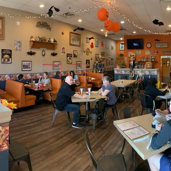 The Wagon Wheel Diner - Dining area - Diners Near Me - St. George, Utah The Wagon Wheel Diner - Dining area - Diners Near Me - St. George, Utah