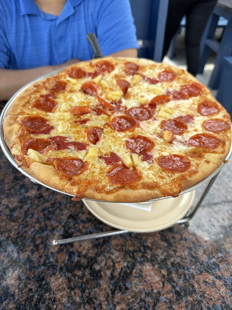 BROTHER’S BISTRO Updated September 2024 58 Photos & 209 Reviews