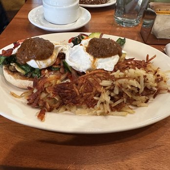 Meli Cafe - Benedict (forgot which kind) - New American Near Me - Chicago, Illinois