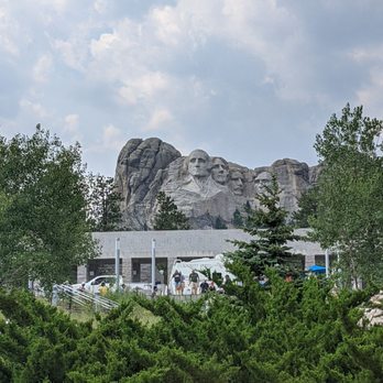 Mt. Rushmore - Landmarks & Historical Buildings Near Me - Keystone, South Dakota Mt. Rushmore - Landmarks & Historical Buildings Near Me - Keystone, South Dakota