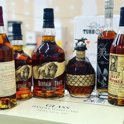 Red Oaks Mill Wine and Liquor