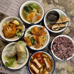 Li.ke - 7. sod tau hu (summer rolls), 9. thod gratium, 10. be my friend, 13. tau hu jad sai, 17. gui chai, 19. sup giau