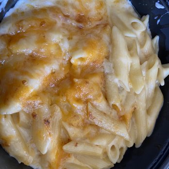 Maison Pickle - Classique Mac and Cheese - Cocktail Bars Near Me - New York, New York
