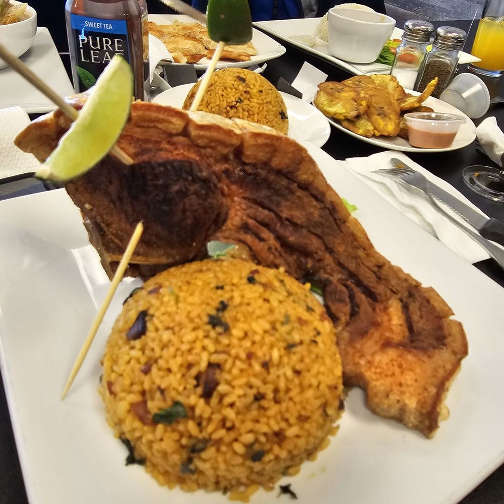 De Pura Cepa - Arroz mamposteado, con chuleta cancan. - Puerto Rican Near Me - Dickson City, Pennsylvania