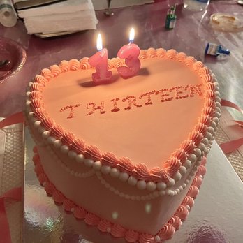 Ji's Cake Boutique - Cupcakes Near Me