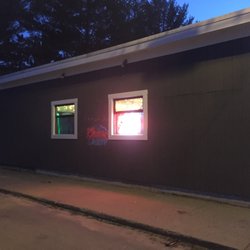 Evelyn's Tavern - Exterior