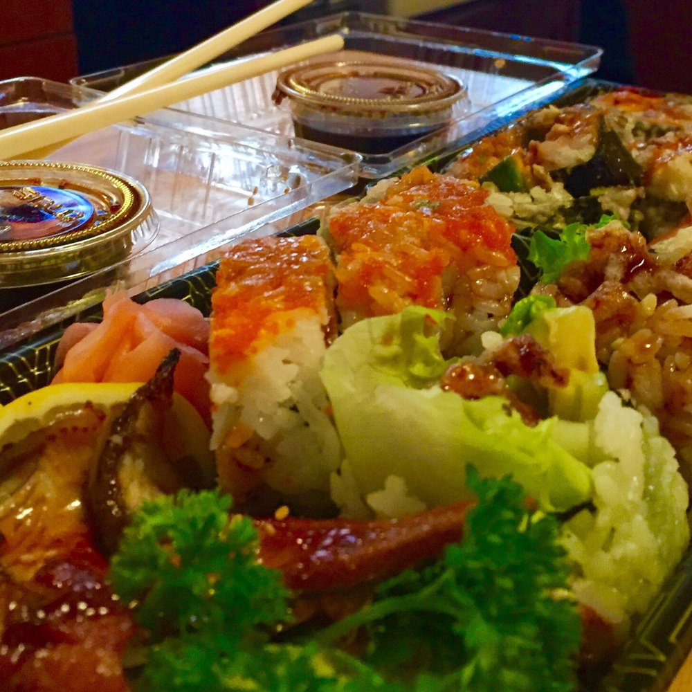 Green Dragon Restaurant - Eel sashimi and 007 Sushi Roll - Chinese Near Me - Bronx, New York Green Dragon Restaurant - Eel sashimi and 007 Sushi Roll - Chinese Near Me - Bronx, New York
