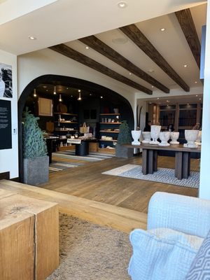Madeline Hotel & Residences, Auberge Resorts Collection by null
