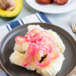 Sabor Caribeño Restaurant - Yuca con cebolla