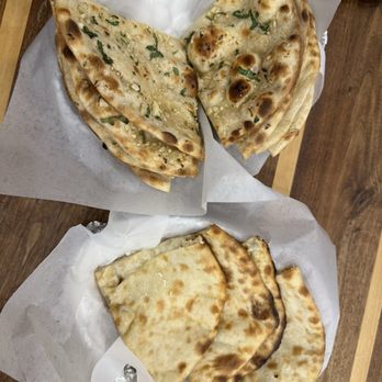 Tabla Indian Restaurant Grapevine - Garlic and cheese naan - Indian Near Me - Grapevine, Texas Tabla Indian Restaurant Grapevine - Garlic and cheese naan - Indian Near Me - Grapevine, Texas