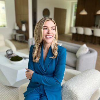 Hannah Pilkington - Compass - Real Estate Agents Near Me Hannah Pilkington - Compass - Real Estate Agents Near Me