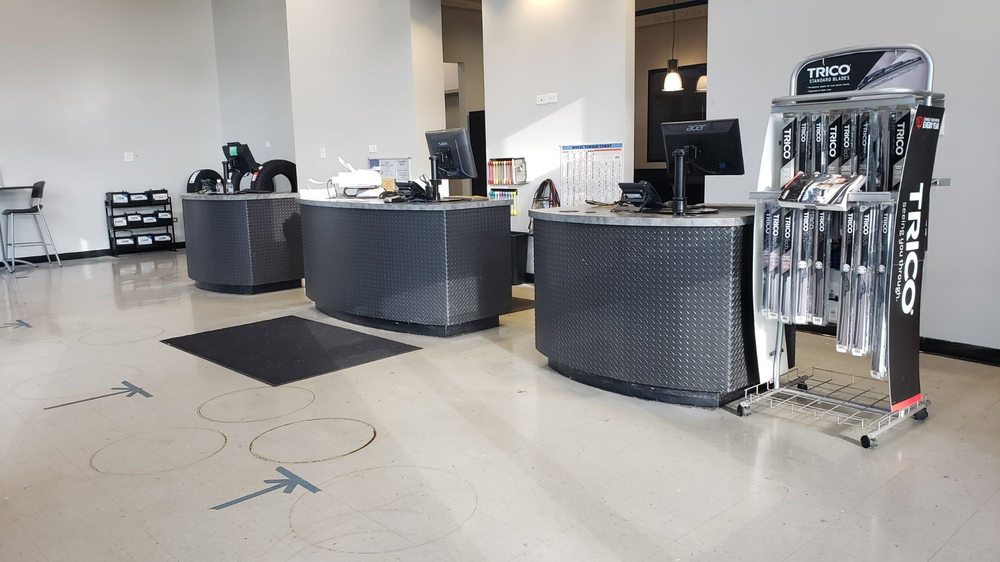 MAVIS TIRES & BRAKES Updated October 2024 14 Photos & 40 Reviews 186 S er Rd