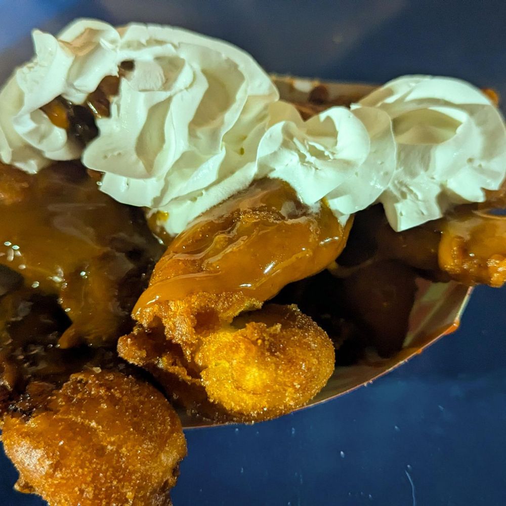 Moapa Valley Cornmaze - The delicious Hot Apple Pie Fries! - Attraction Farms Near Me - Logandale, Nevada