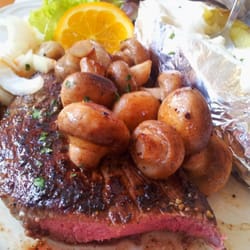 Adriatic Grill - Steak Waldbecher mit Champignon und Folienkartoffel